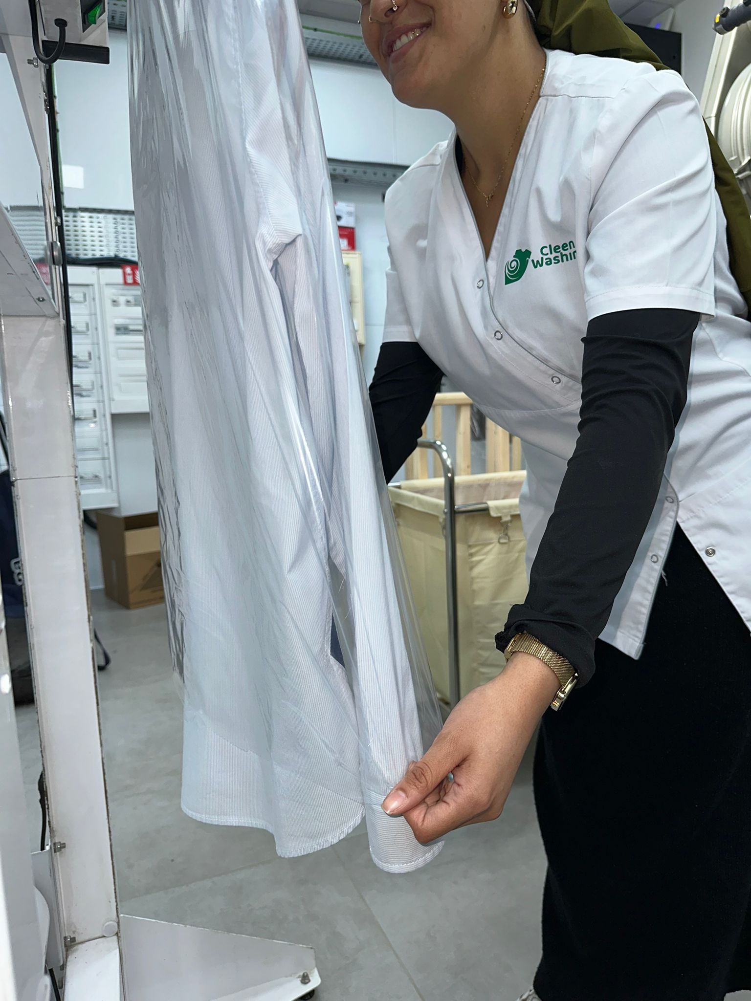 Blanchisserie et repassage — pressing Cleen Washing Villeneuve-la-Garenne